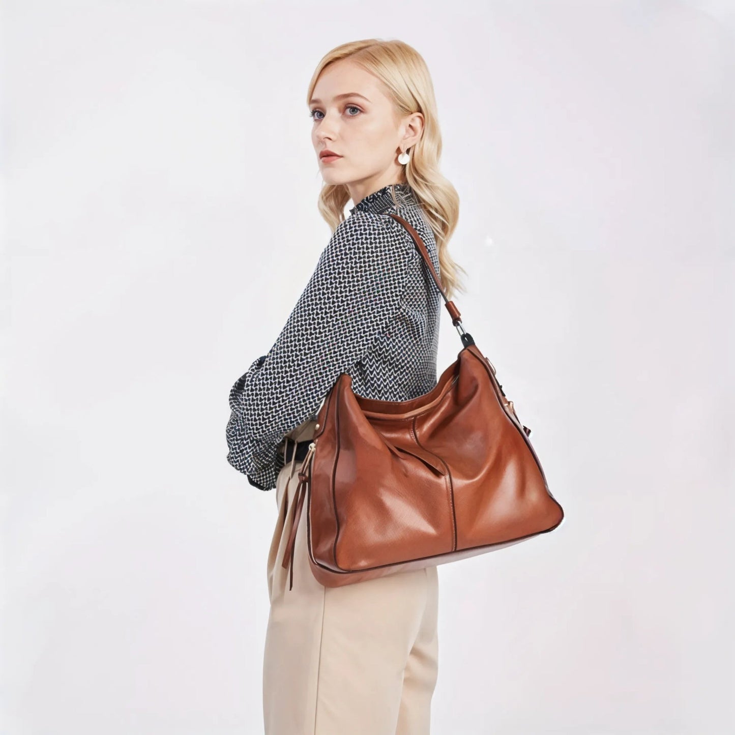 Bolso Hobo Elegance – Cuero Premium y Versatilidad